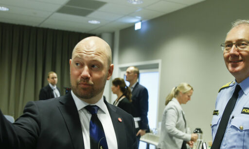 Tok penger fra PU for å finansiere passkontroll
