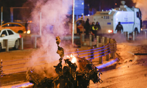 Minst 29 drept og 166 skadd etter eksplosjoner ved fotballstadion i Istanbul