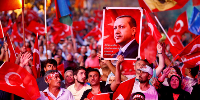 Vil tyrkerne innsette Erdogan som «sultan»?