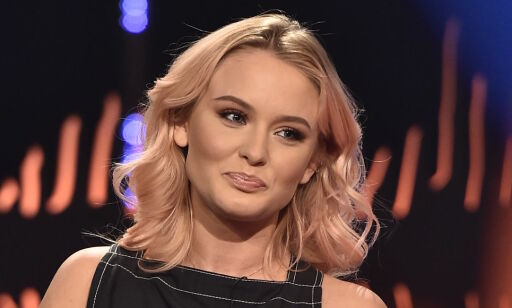 Zara Larsson skulle ønske hun ikke brydde seg om hudproblemene: - Blir deppa
