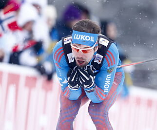 VM-kongen nektet å bære medaljen