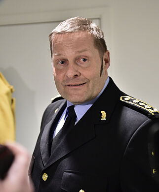 - Det er to fellesnevnere ved datoene det spørres om: Det var stor aktivitet i politiet - og Eirik Jensen hadde ingen formell rolle
