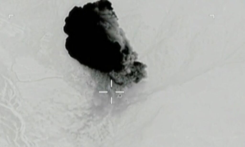 Her slipper USA den massive bomben over Afghanistan