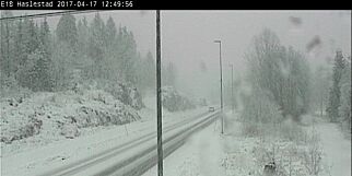 Snø på Sørlandet: - Ikke kjør E18 med sommerdekk