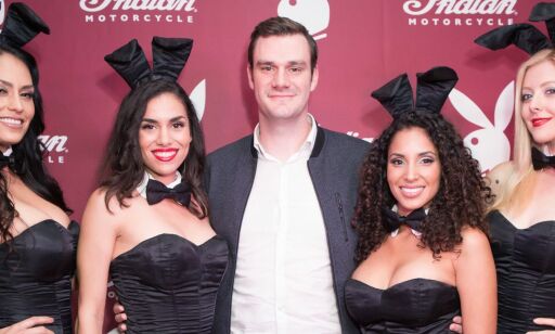 Vokste opp i Playboy Mansion:- Sikkerhetsvaktene satt barnevakt
