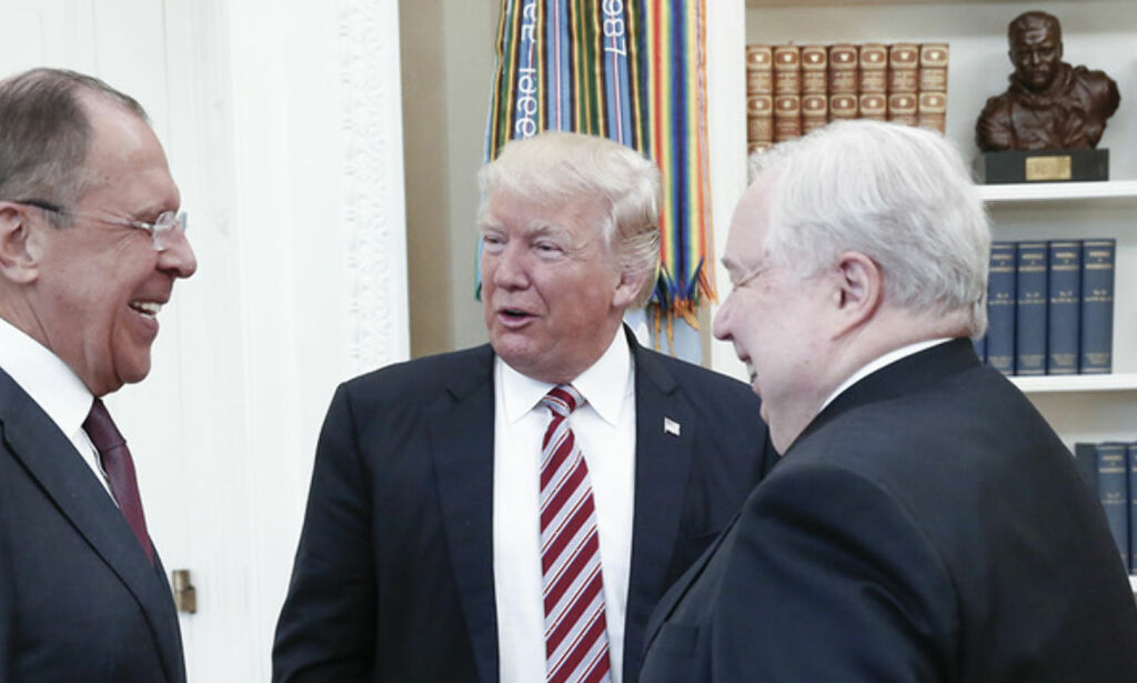 New York Times: Trump kalte FBI-sjefen «skrulling» i møte med russernes utenriksminister