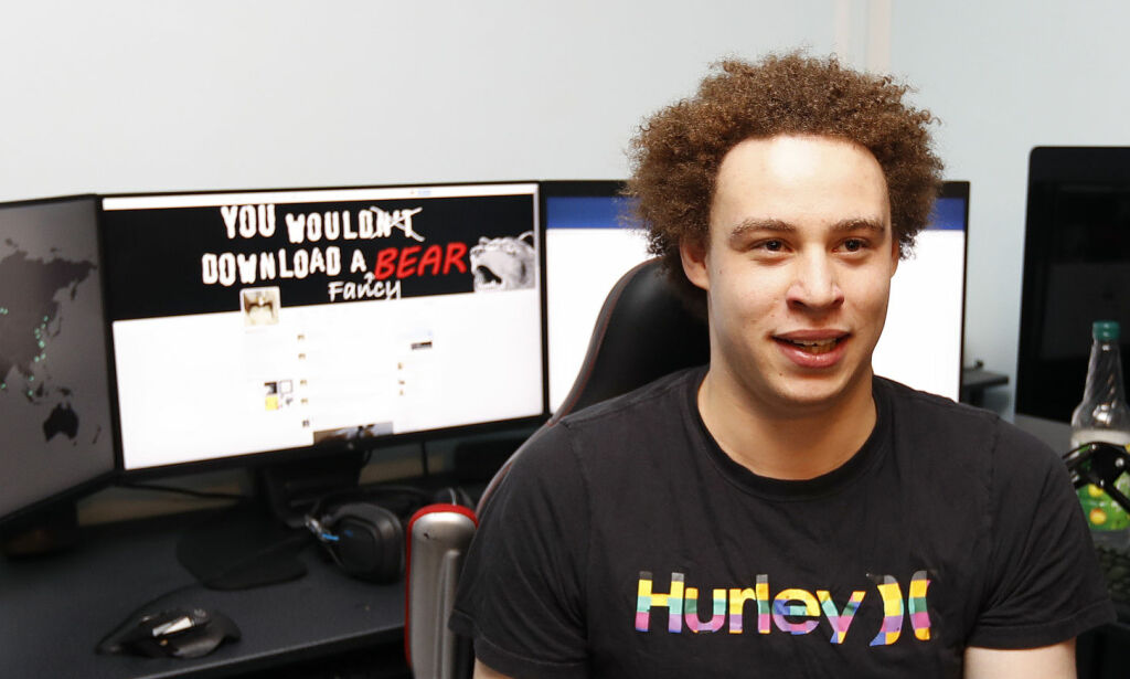 Fra gutterommet stoppet Marcus (22) dataviruset Wannacry som rammet over 150 land