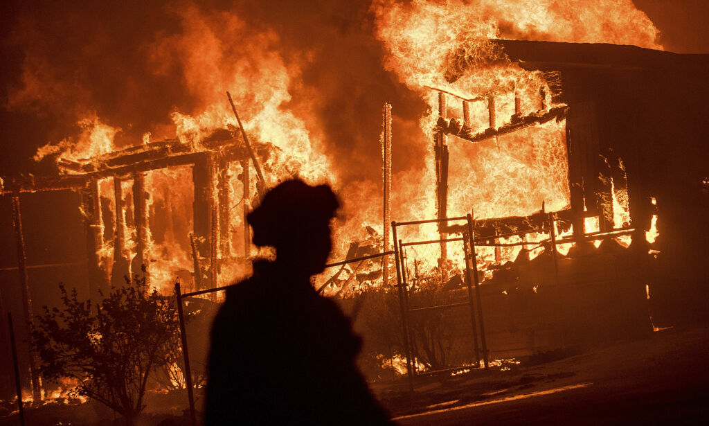 8000 evakuert fra skogbranner i California