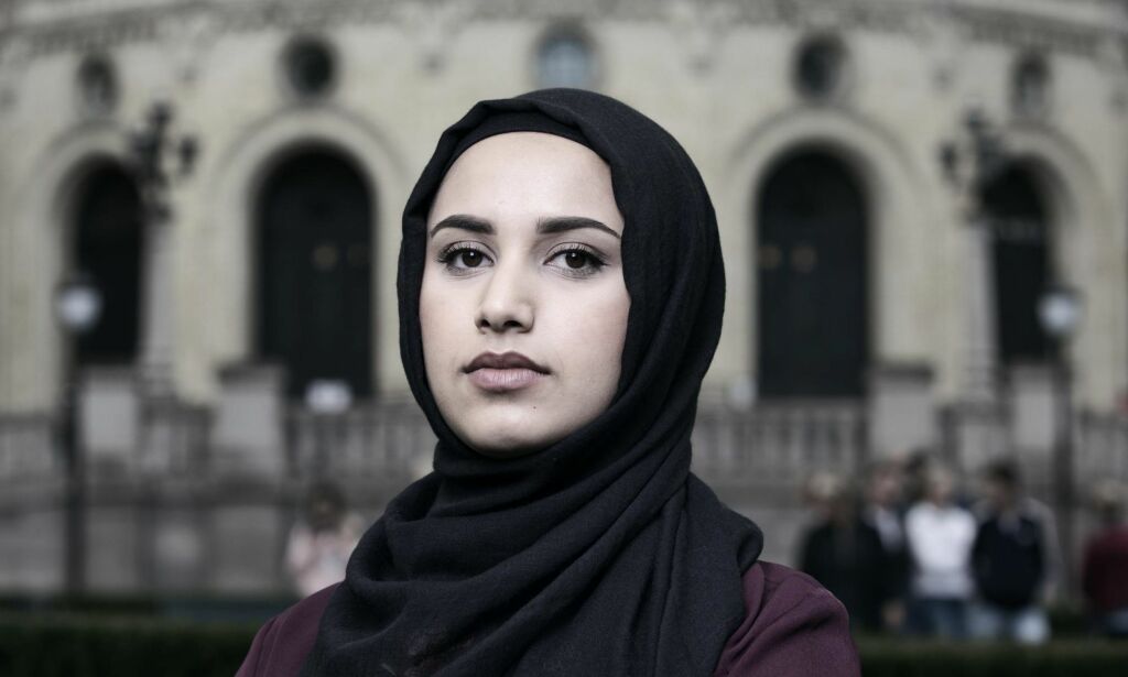 Det er ikke Fatens hijab som gjør at hun stikker seg ut