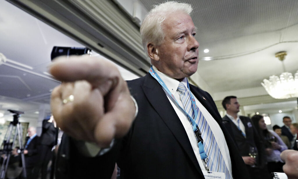 Carl I. Hagen jubler over småpartienes nedtur: - Nå blir de bare et humorinnslag på Stortinget