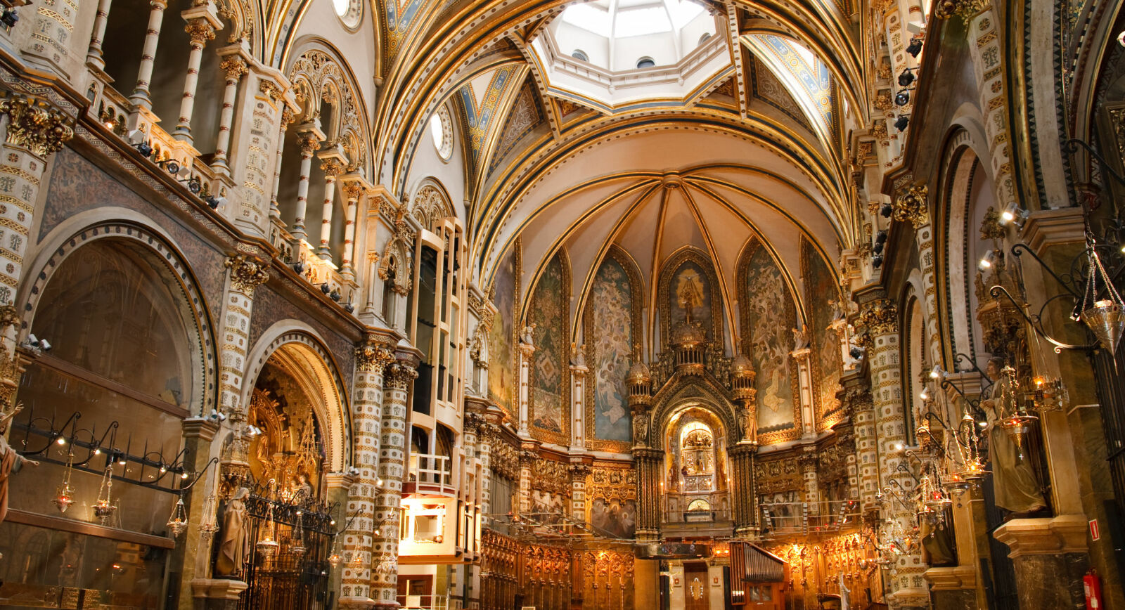 MEKTIG: Basilikaen i klosteret. Foto: Shutterstock MEKTIG: Basilikaen i klosteret. Foto: Shutterstock