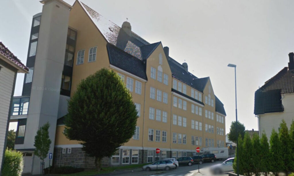 Barna får ikke synge «Deilig er jorden» på skolen. Men de må gjerne nynne den