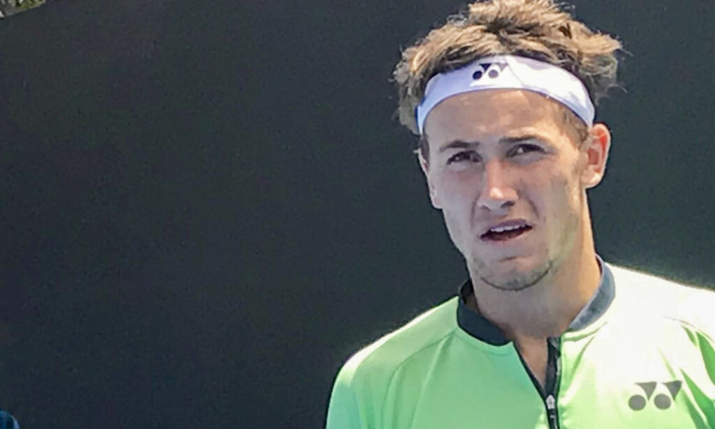 Casper Ruud videre i Australian Open etter mer enn fire timers tennis-thriller