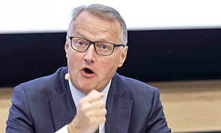 Oslo 20170202.
Konsernsjef i DNB Rune Bjerke og finansdirektør, Bjørn Erik Næss (t.h) etter presentasjonen av resultater for fjerde kvartal 2016 i DNBs lokaler i Bjørvika torsdag.
Foto: Gorm Kallestad / NTB scanpix