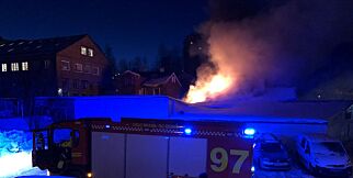 Kraftig brann i trebygg i Oslo