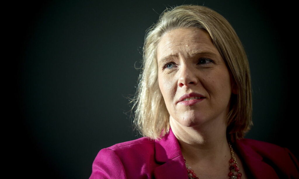 Vil tvinge Listhaug i kne