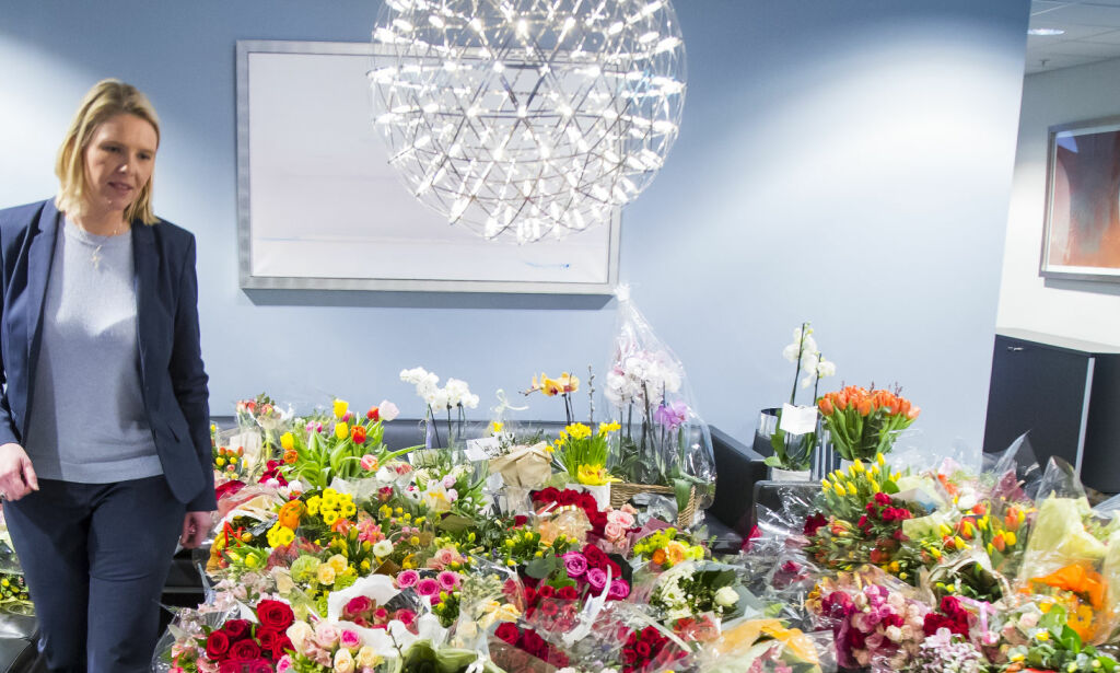 Ansatte reagerer på at Listhaug vil gi dem blomster: - Kaller det naziblomster