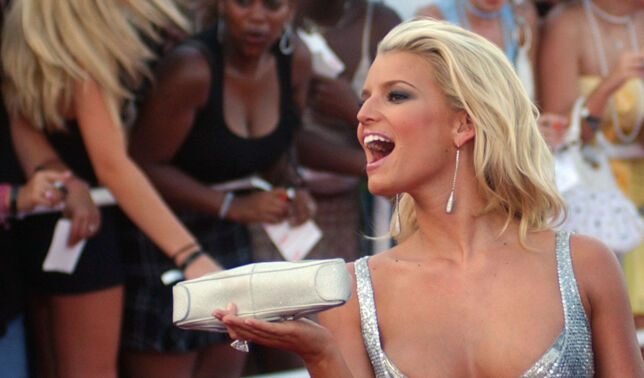 Var en av verdens største popstjerner. Så forsvant Jessica Simpson brått