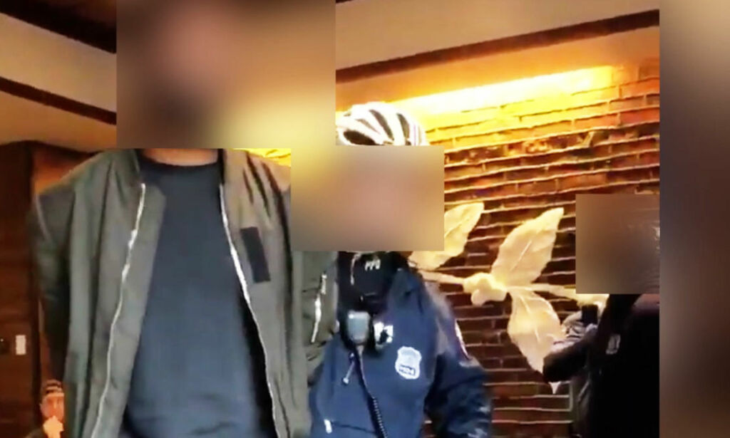 Raser mot Starbucks etter mobilvideo. - Vondt å se på, sier sjefen