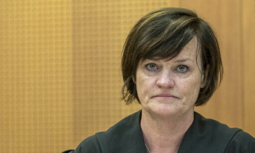 Finansprofil nekter straffskyld etter champagnevold: - Han angrep meg som et vilt dyr