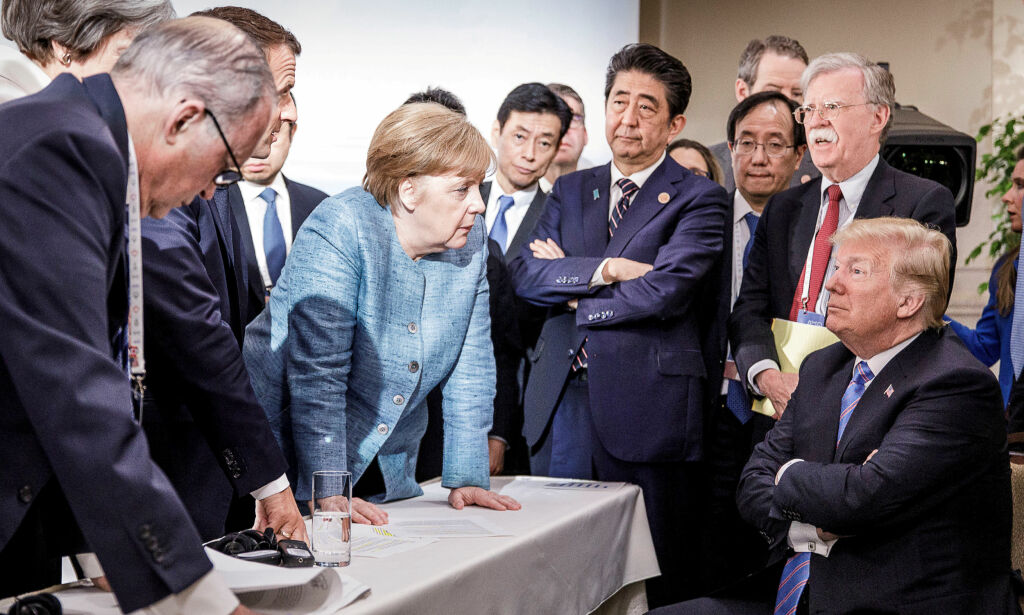 Nye sjokkpåstander etter toppmøtet: - Trump kastet godteri mot Merkel